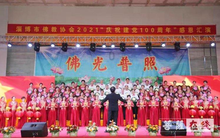 喜欢一个女生，但是他不喜欢，叫我不要追了，我打算这一封信告诉她我得内心，我该怎么写，求跪，谢谢游戏画面